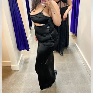 Windsor Cowl Neck High Slit Satin Maxi Dress. Size XL